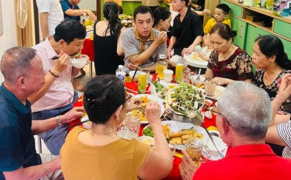 gioi thieu dich vu dat tiec tai nha quan 8 b17ca2ff