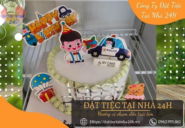 Bánh sinh nhật cho bé trai