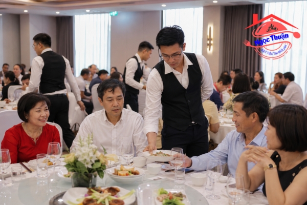 Đặt Tiệc ngọc Thuận tổ chức tiệc cho công ty ở Gò vấp