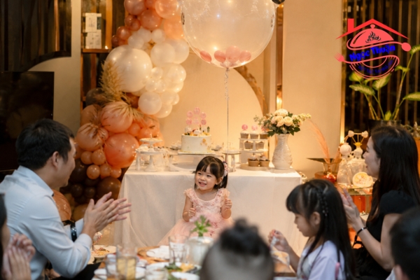 Lý do nên tổ chức sinh nhật cho bé tại nhà