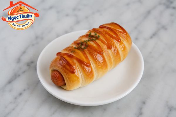 Bánh mì mini xúc xích
