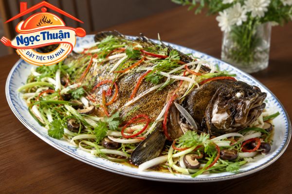 Cá bống mú hấp Hồng Kông.