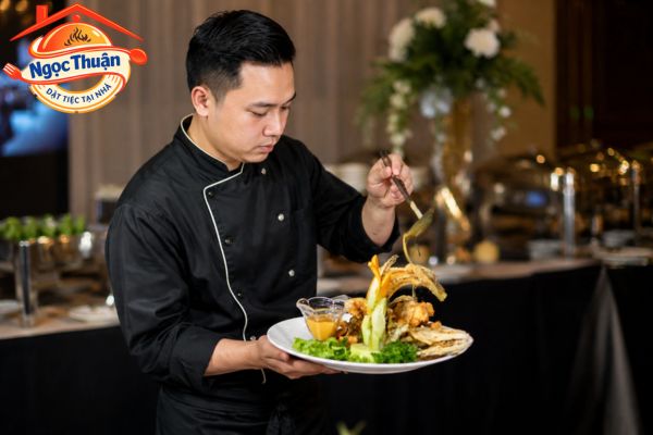 Đội ngũ đầu bếp tay nghề lâu năm