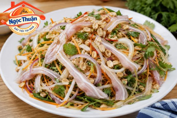 Nộm tai heo. Nộm tai heo.