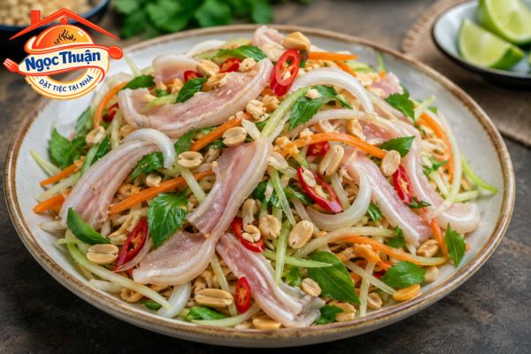 Gỏi tai heo. Gỏi tai heo.