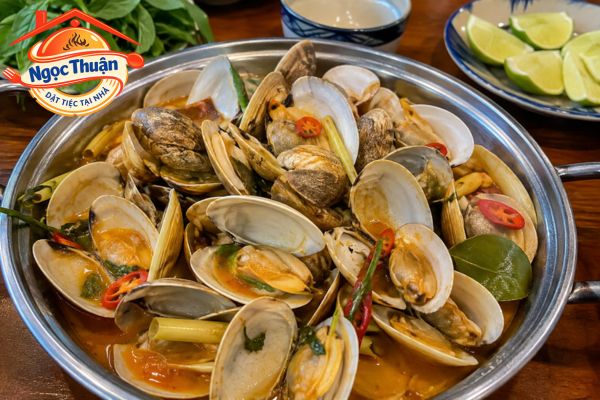 Nghêu hấp Thái. Nghêu hấp Thái.