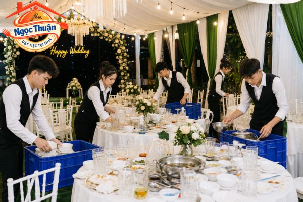 Setup và dọn dẹp sau tiệc Setup và dọn dẹp sau tiệc