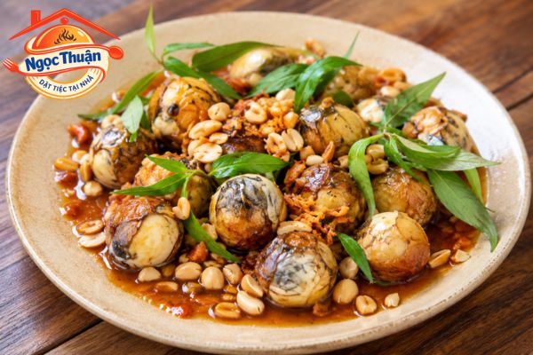 Trứng cút lộn xào me. Trứng cút lộn xào me.